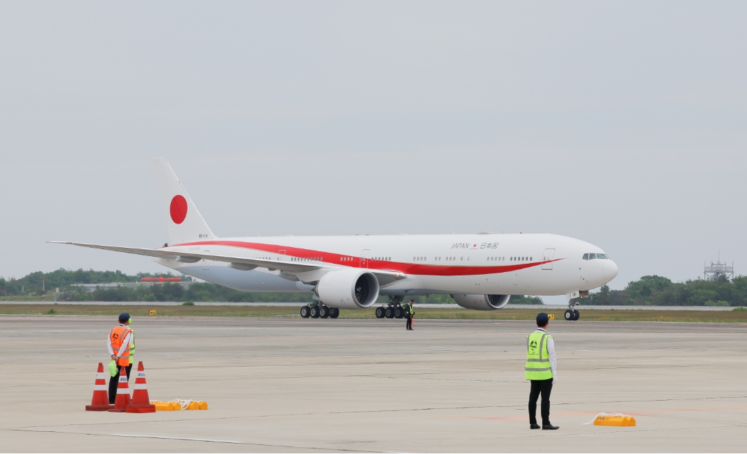 各国首脳を乗せた飛行機が広島空港に大集結！ | 広島空港