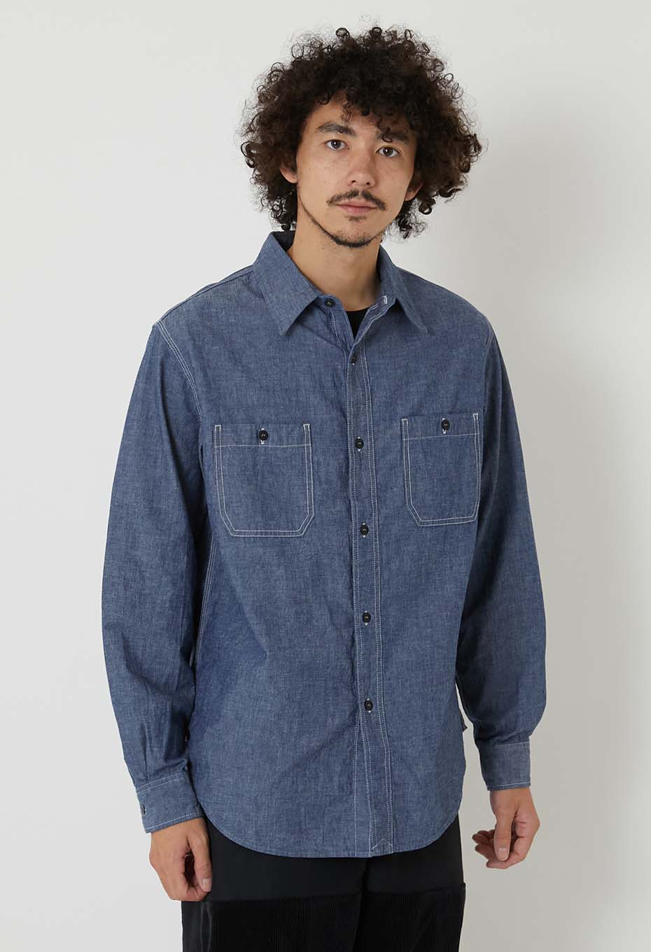 オリジナルシャンブレー 2ポケット ワークシャツ | BLUE BLUE