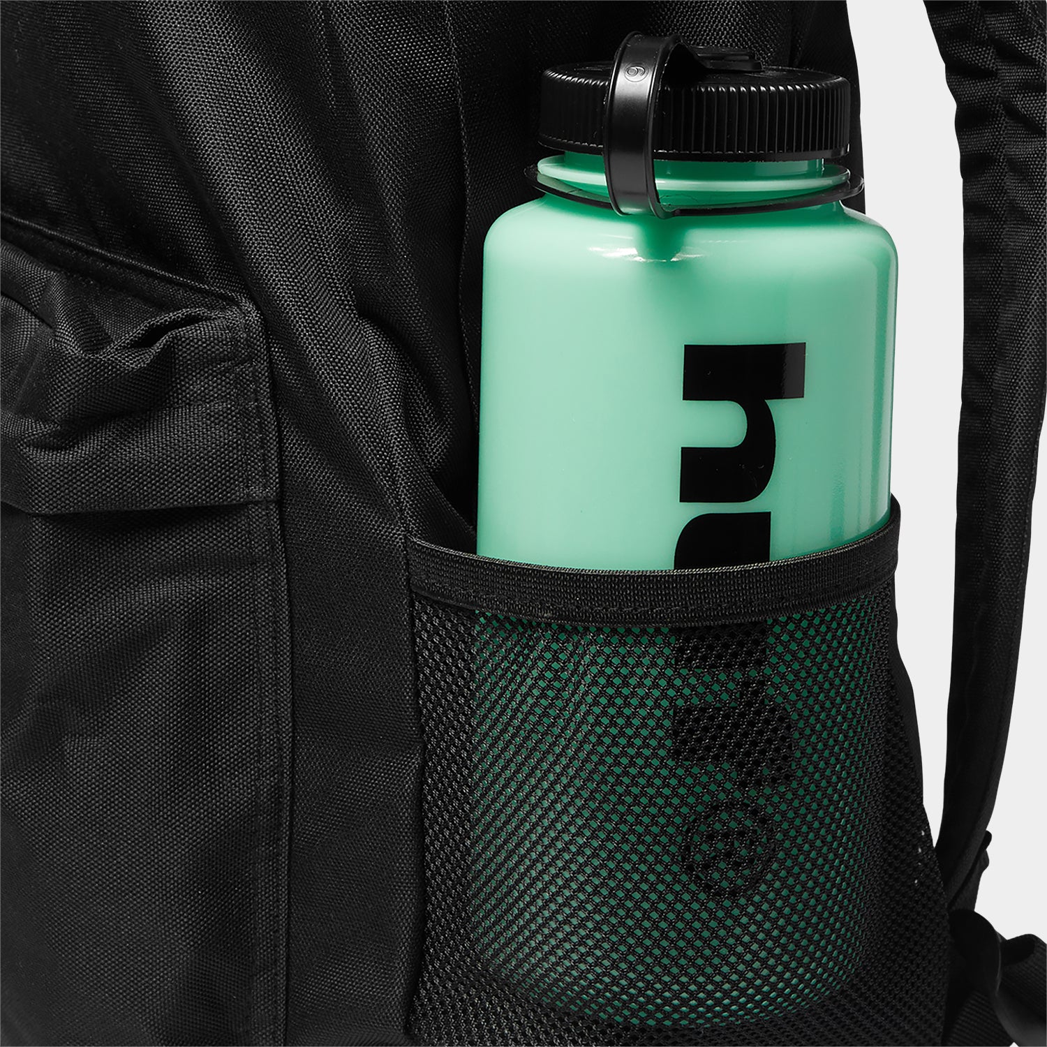 HUF®eightynine LOGO BACKPACK｜BAGS（バッグ）｜【公式通販 HUF】｜ハフ