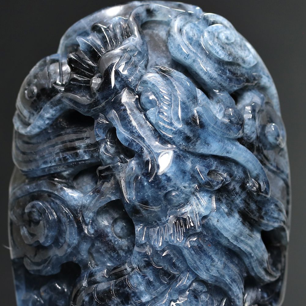 高品質]ブラジル産ブラックアクアマリン/(辰)龍彫刻（全高約98mm/専用