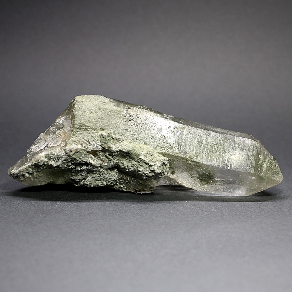 ガネッシュヒマール/ラパ産]ヒマラヤ水晶原石ナチュラルポイント（全長