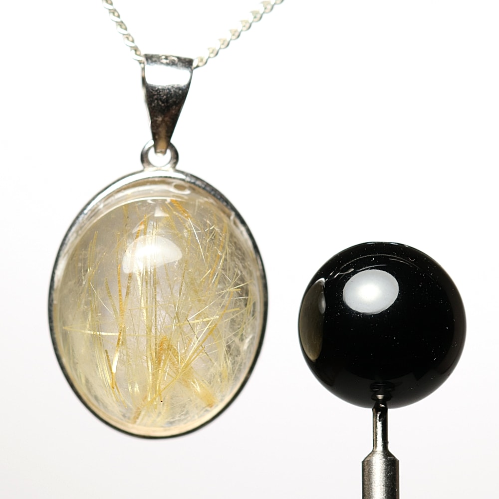 ゴールドルチルクォーツペンダントトップ（シルバー925・オーバル