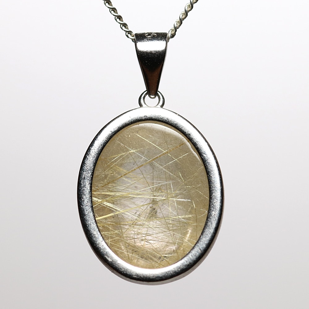 ゴールドルチルクォーツペンダントトップ（シルバー925・オーバル