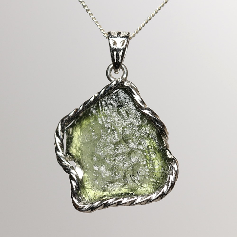 高品質]天然モルダバイト原石ペンダントトップ（シルバー925） - 埼玉