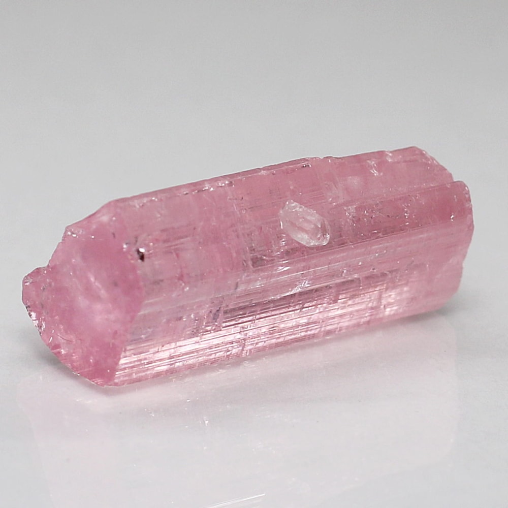 希少・高品質]アフガニスタン/パプロク鉱山産ピンクトルマリン結晶原石