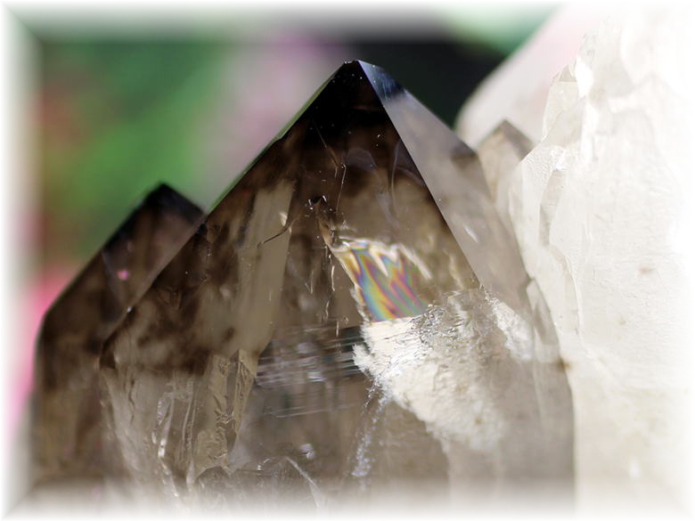 ブラジル産]天然スモーキーシトリンクォーツ（カテドラルクラスター