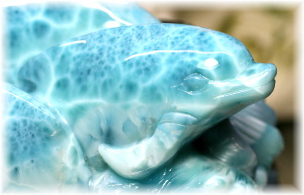 ドミニカ産]ラリマー彫刻イルカ - 埼玉県吉川市の天然石専門店・水晶