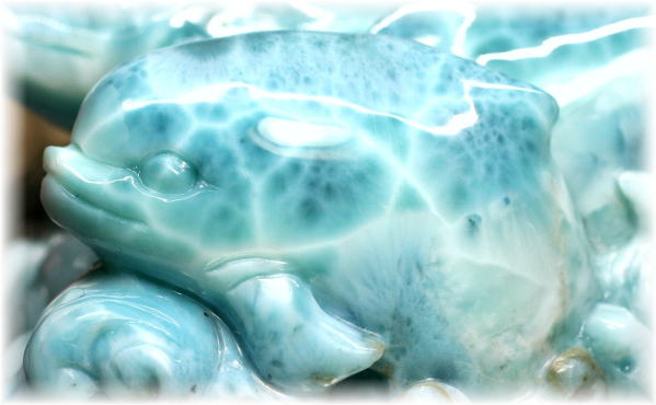 ドミニカ産]ラリマー彫刻イルカ - 埼玉県吉川市の天然石専門店・水晶