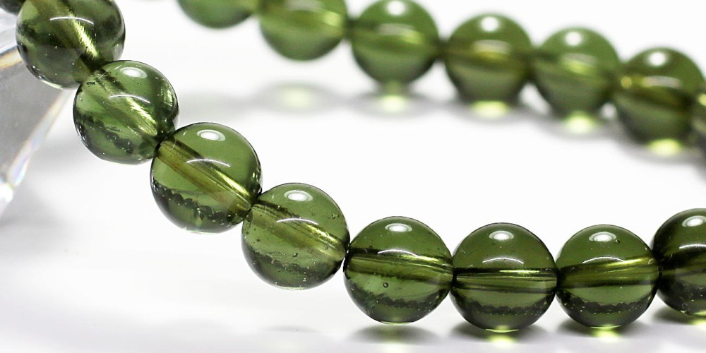 トップクォリティ]天然モルダバイトブレスレット/穴付近に若干窪みの