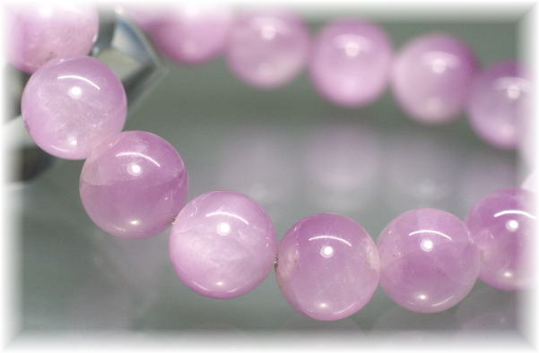 ピンククンツァイトブレスレット（約11mm玉） - 埼玉県吉川市の天然石