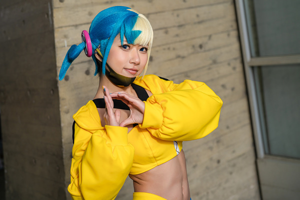 コスプレ】褐色の美ボディな『ポケモン』カナリィ、寒さに負けない