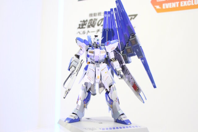 Hi-νガンダム」の新作METAL BUILD、販売期間変更―ファンネルの背負い方