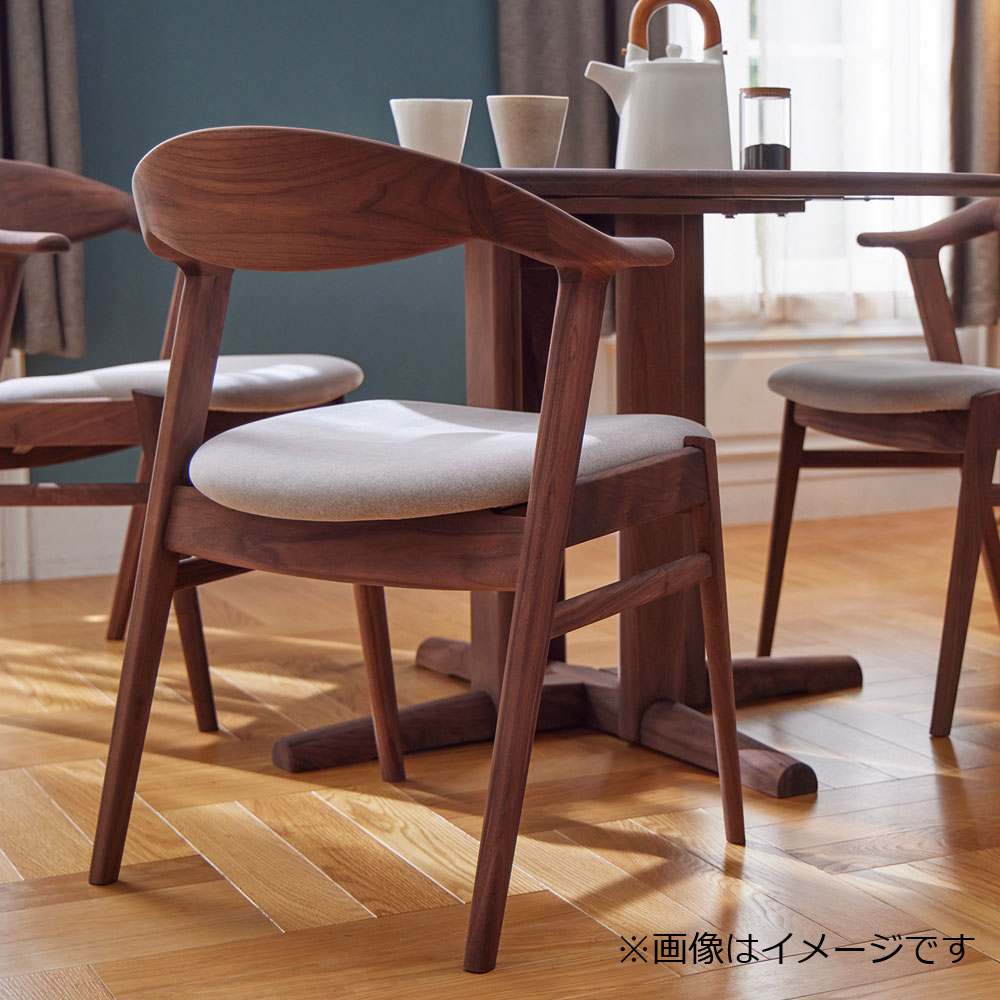 ダイニングチェア（半肘付き）「フィルプラス Cタイプ」樹種・塗装色5