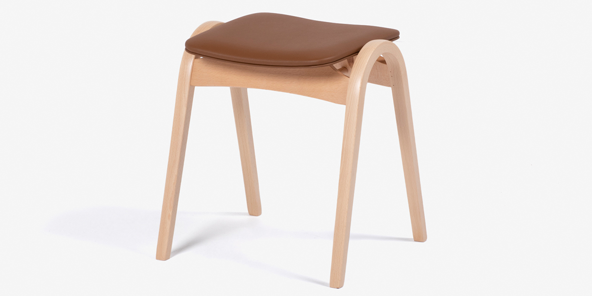 秋田木工 スツール「No.202」ブナ材NA(ナチュラル)色 張地PVC#BR