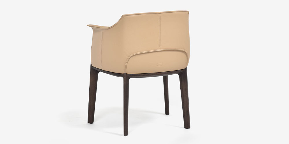 PoltronaFrau（ポルトローナ・フラウ）ダイニングチェア（アーム付き