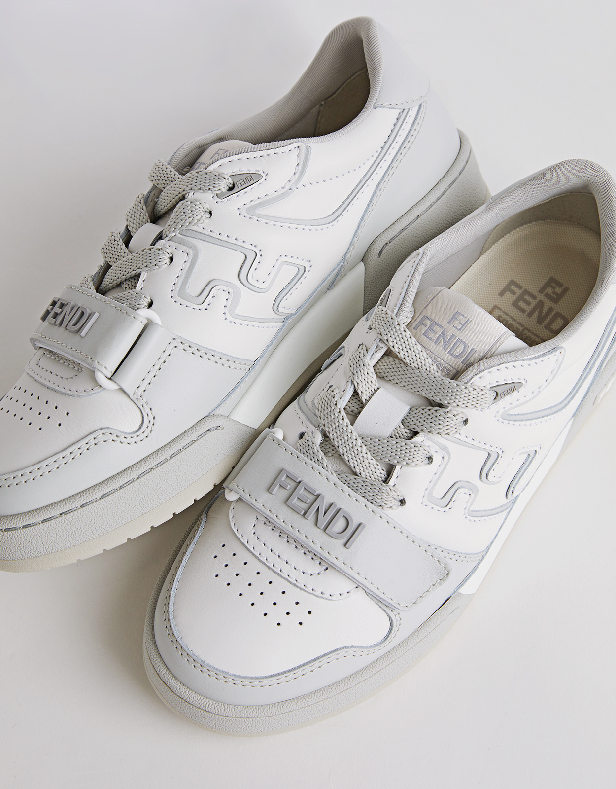 Fendi Fendi Match Leather ロートップs Sneakers (フラット) IFCHIC.COM