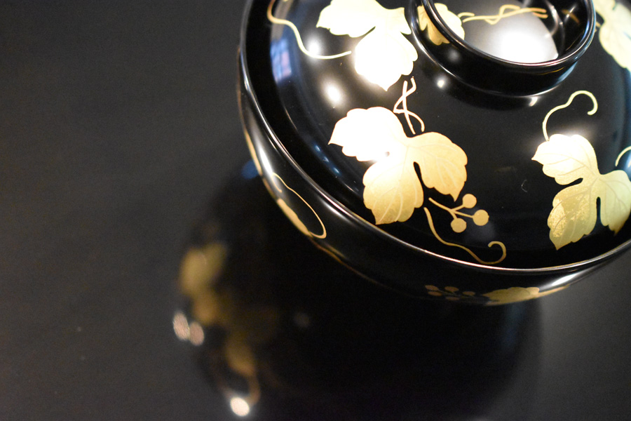 吸物椀 箔つた蒔絵 黒 漆塗り 12-00505 漆器の井助