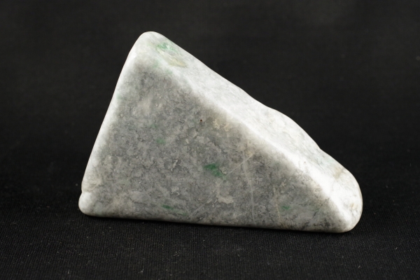 糸魚川産黒翡翠原石 磨き 190g 天然石販売 名取貴石 天然石・国産