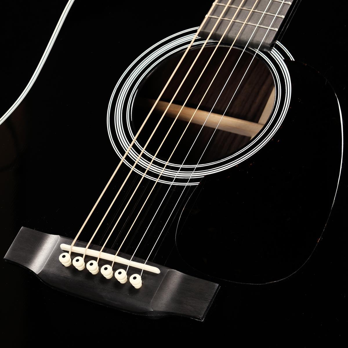 MARTIN】CTM D-28 BLACK!!当店スタッフ御得意の“クロパチ”スペシャル
