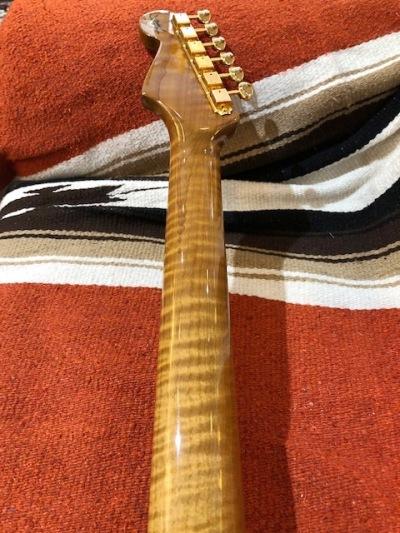 4Aグレードのローステッドフレイムメイプルネック | イシバシ楽器