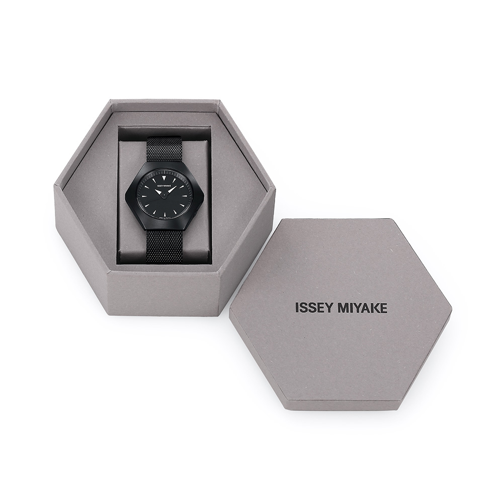 ROKU | ISSEY MIYAKE WATCH