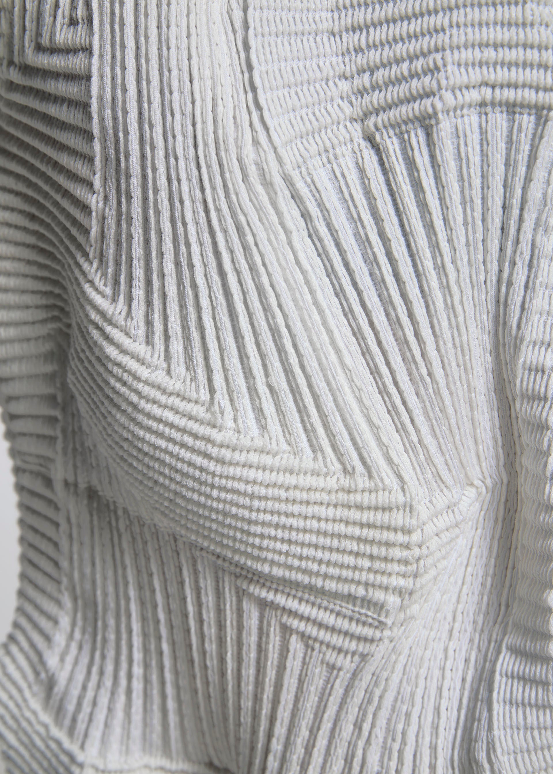 TYPE-O 020 – isseymiyake.com