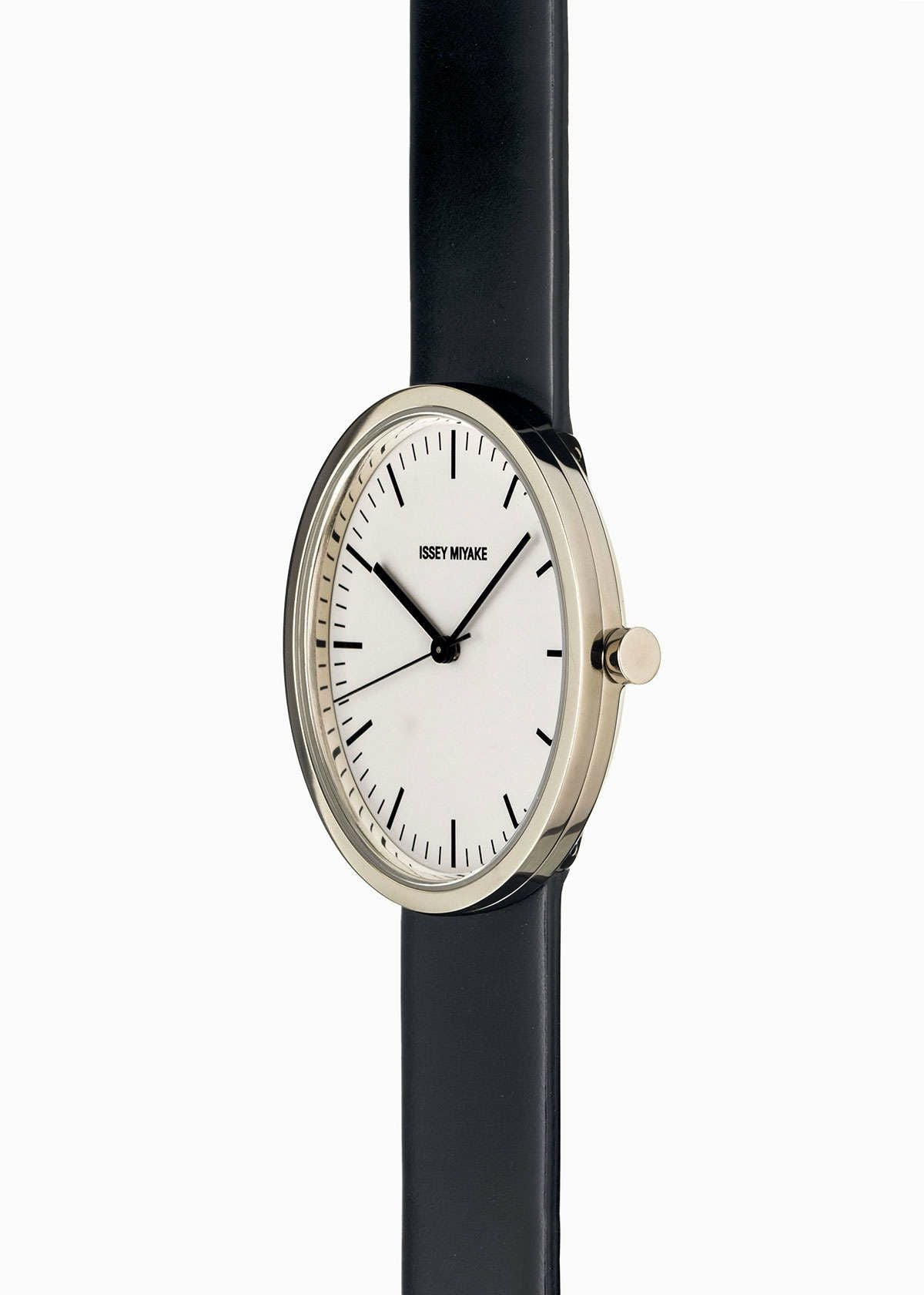 ELLIPSE Designed by Naoto Fukasawa – isseymiyake.com