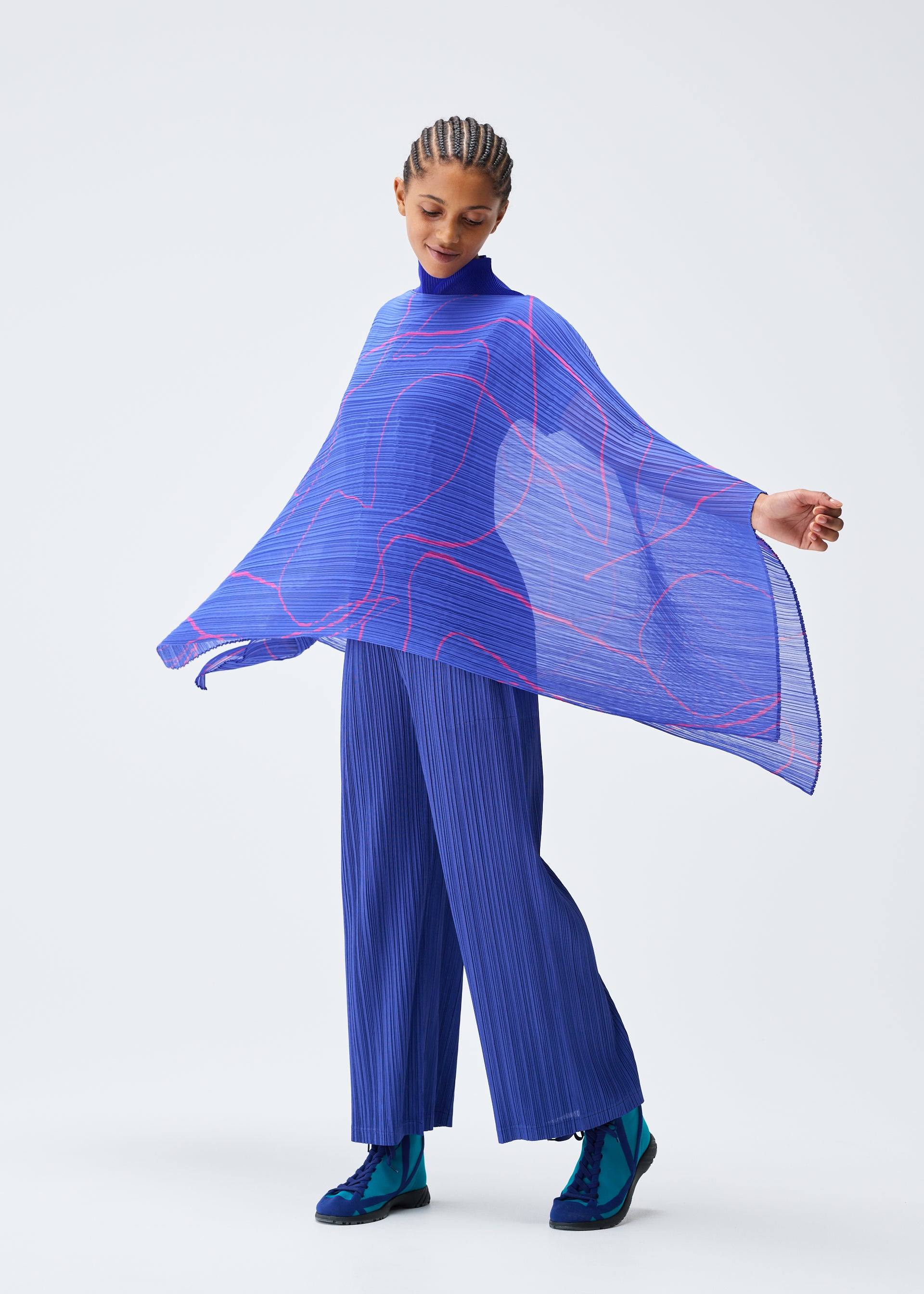 PAUSE MADAME-T – isseymiyake.com