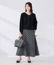 WEB限定】Vネックパフスリーブニット(ニット・セーター) | a.v.v(アー