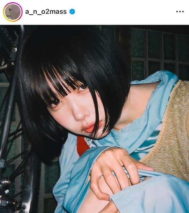 ビジュよすぎ」あのちゃん、すらり美脚ニーハイ×ミニ丈コーデの破壊力