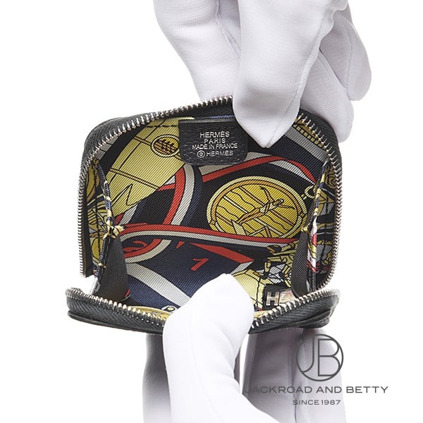 アザップ シルクイン コンパクト トロフィー キャバン ノワール