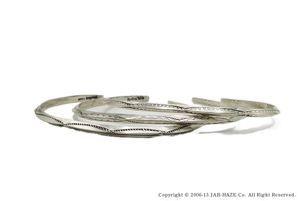 INDIAN JEWELRY ナバホ族|スタンプワーク|バングル『Navajo Stampede
