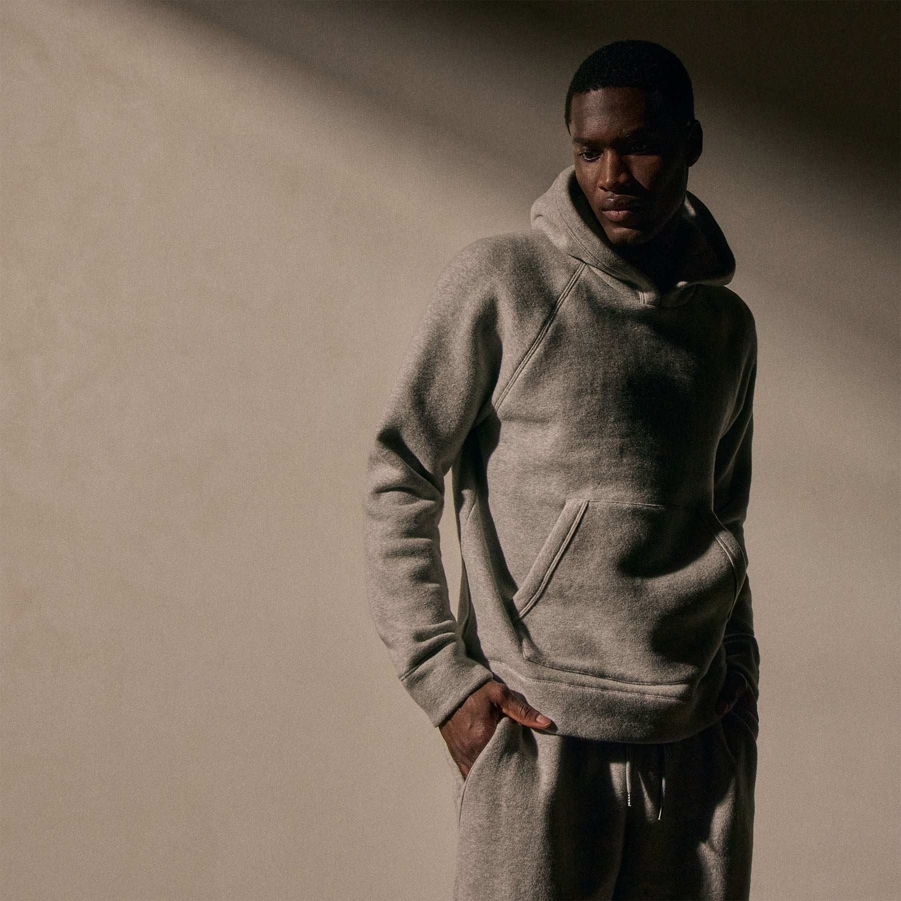 Cozy Hooded Sweatshirt - Heather Grey | James Perse Los Angeles