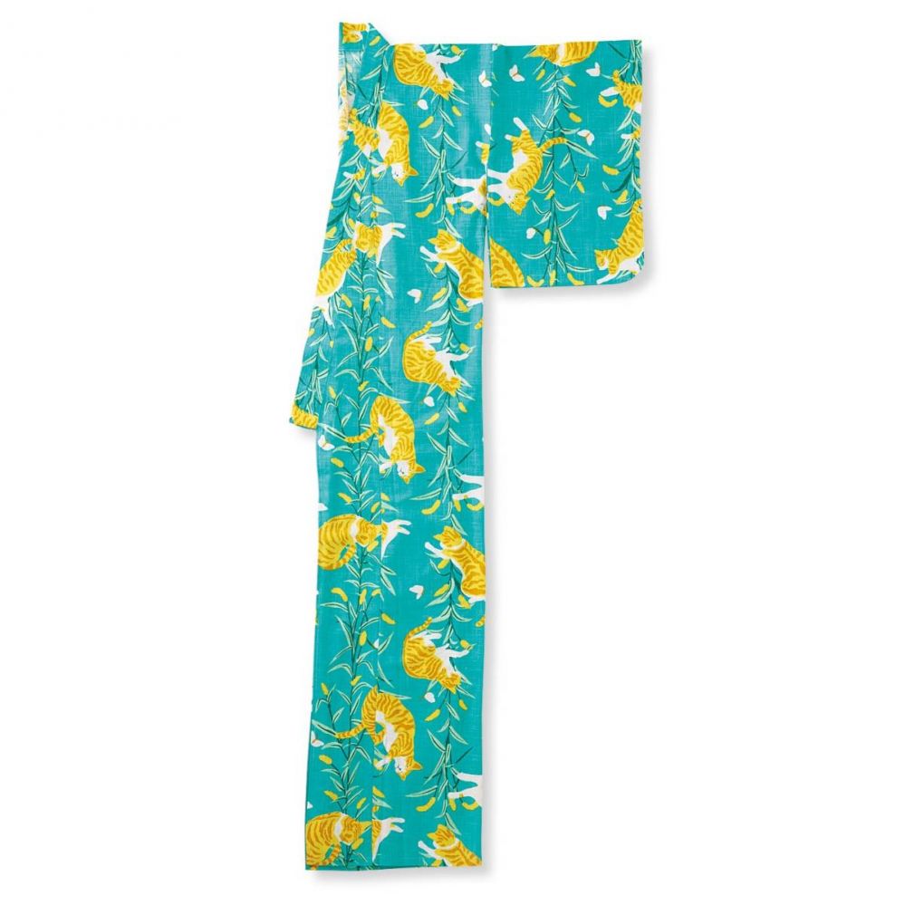 ねこじゃらしの草原で遊ぶ茶トラ猫とちょうちょの浴衣とは - Japaaan