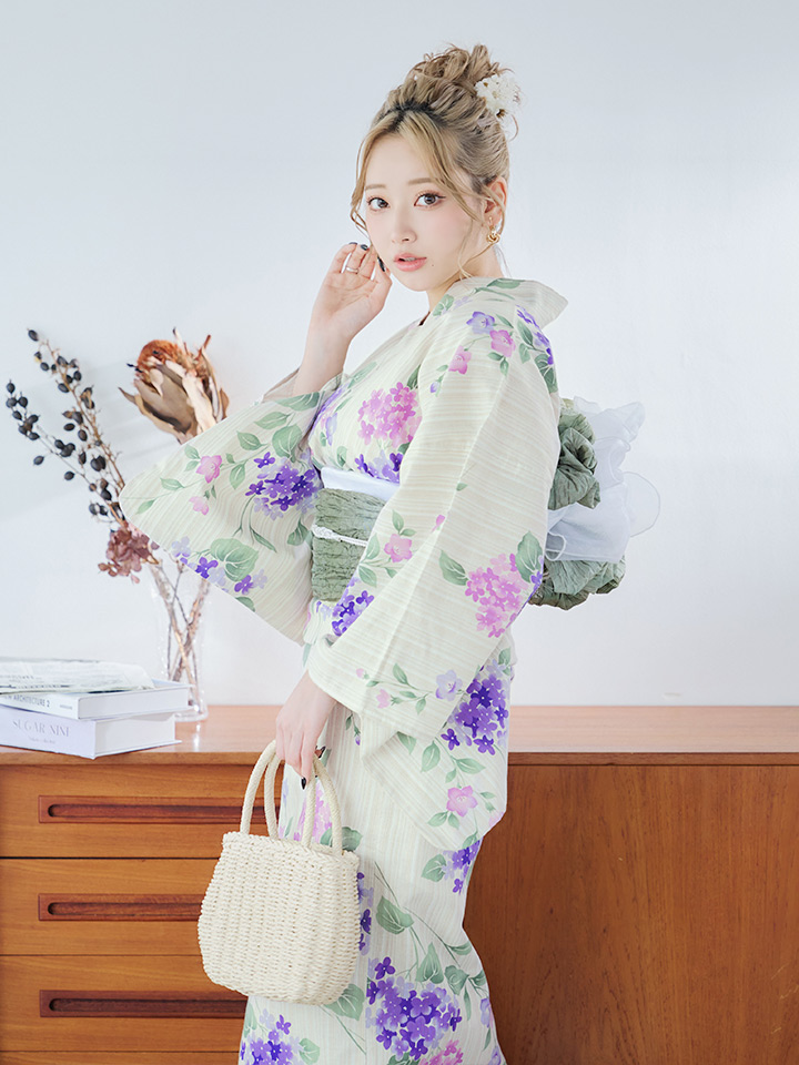即日発送】クリームストライプ地x紫陽花浴衣 【浴衣3点セット 浴衣/帯