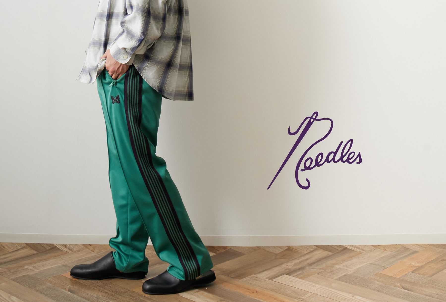 NEEDLES(ニードルズ)ヒザデルトラックパンツの23SS新カラーが発売開始