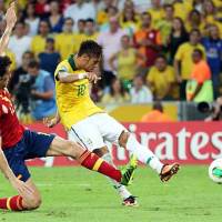 コンフェデ杯決勝・スペイン戦の前半、ゴ…：ブラジルの星 ネイマール