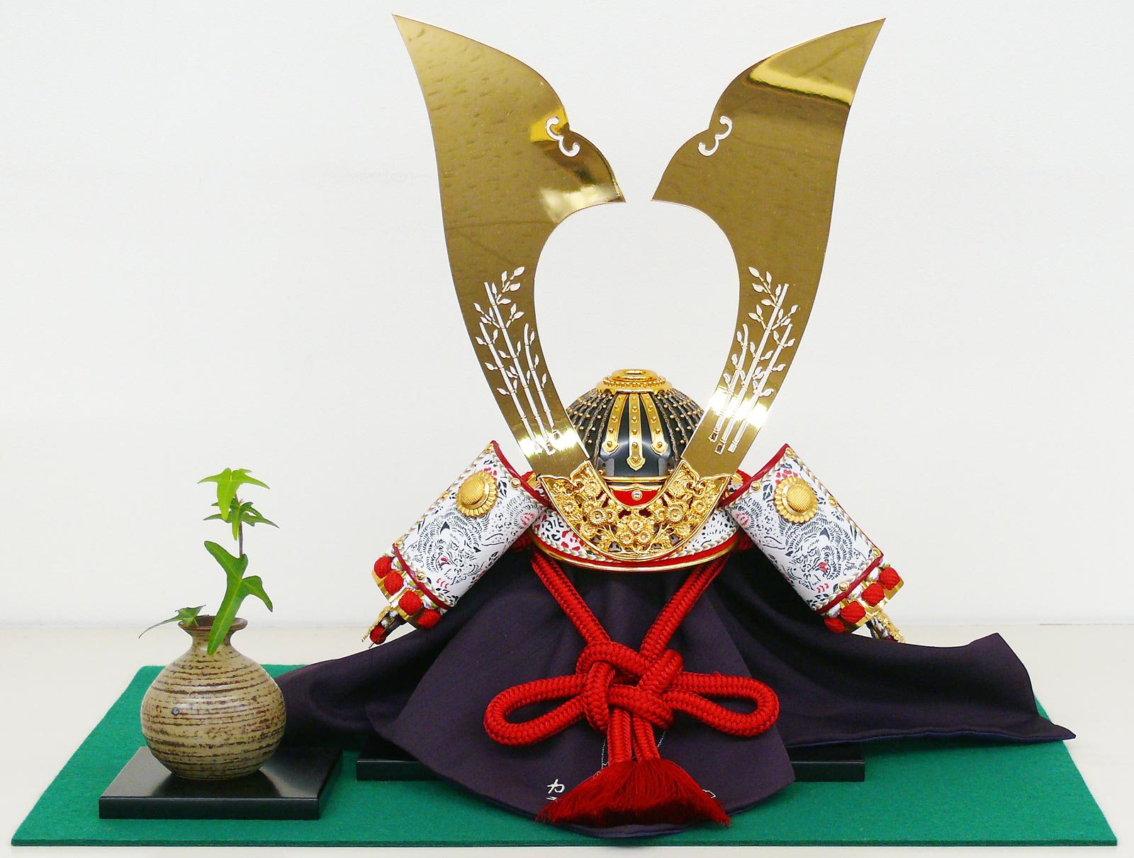 力石甲人作 兜美術工芸飾り 作品例 岐阜県美濃加茂市 人形処橋本屋