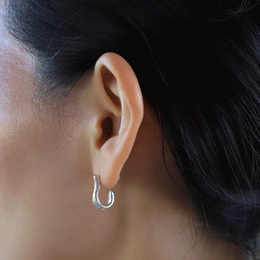 ハートスワンピアス SV