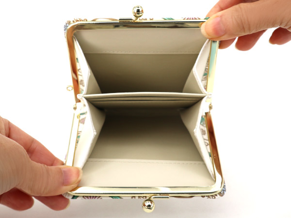 完売【限定アイテム】アンティークレース＜ビオラ＞ 四角いがま口［t］