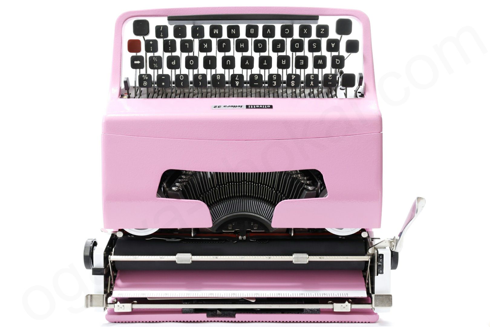 olivetti Lettera 32 ピンクのプレミアム中古タイプライター｜タイプ