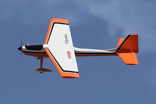 フィエスタ 白/オレンジ | OK MODEL WEB