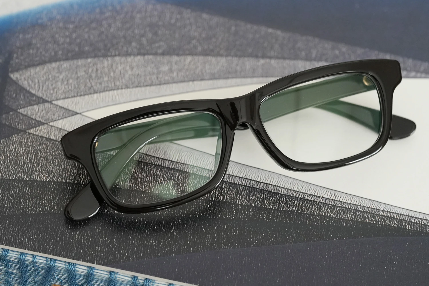 べっ甲メガネ A33TKK TA6533 黒甲｜メガネ店トリプル銀座