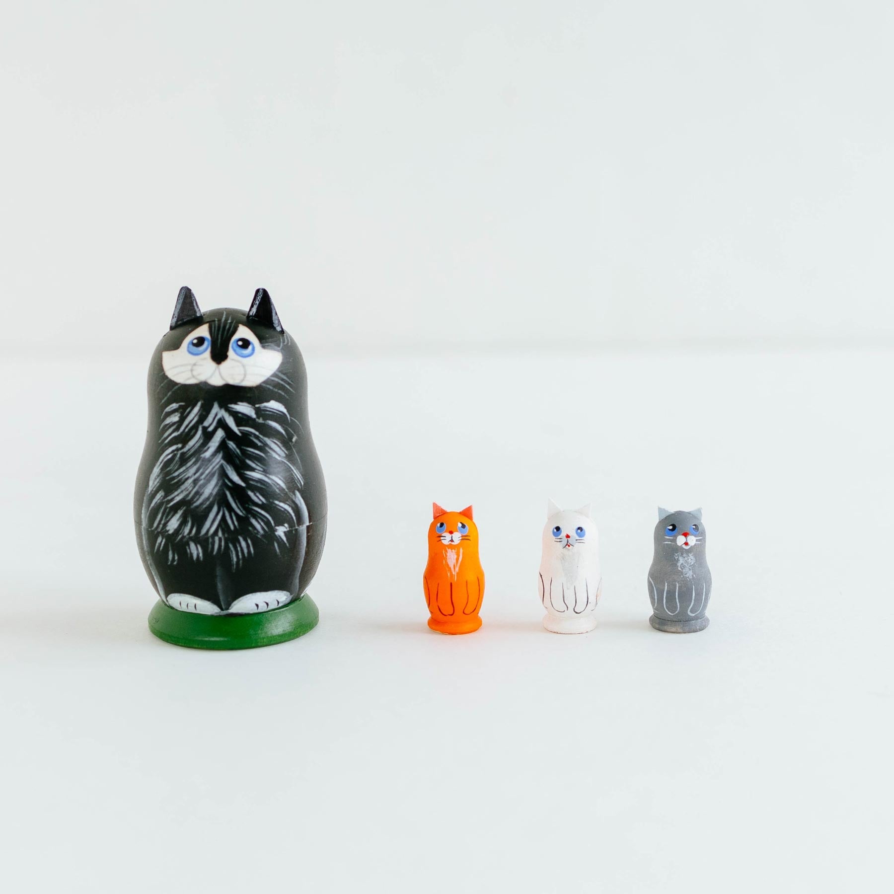 ニキーチン家族マトリョーシカ｜オブジェ・ぬいぐるみ｜オルネ ド