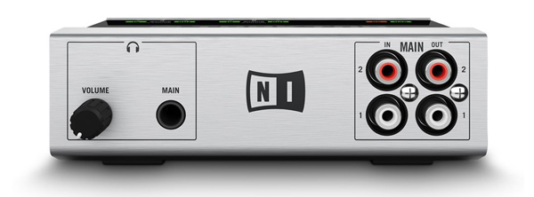 Native Instruments/Traktor Scratch A6の紹介です。