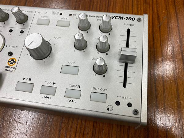 セール中古品10%OFF対象商品！9,800円→8,820円！】【中古品】Vestax