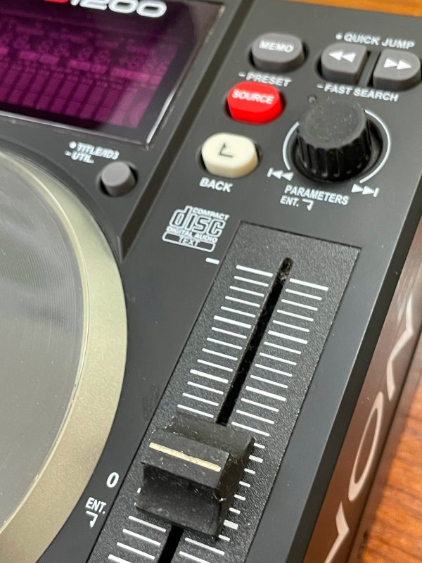 ☆大幅値下げSALE！／中古品】DENON/データファイル・CDJ/DN-S1200 -DJ