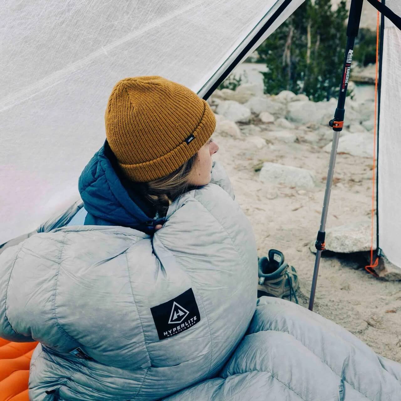 Enlightened Equipment Revelation Quilt 20°F / -6°C with draft