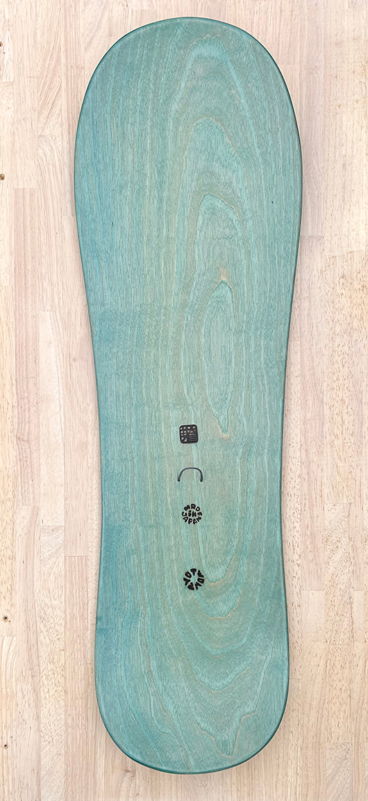 □ 芽育雪板 □ 2024/25 北郷産 Hand-shaped MAKE Snowtoy - LADE