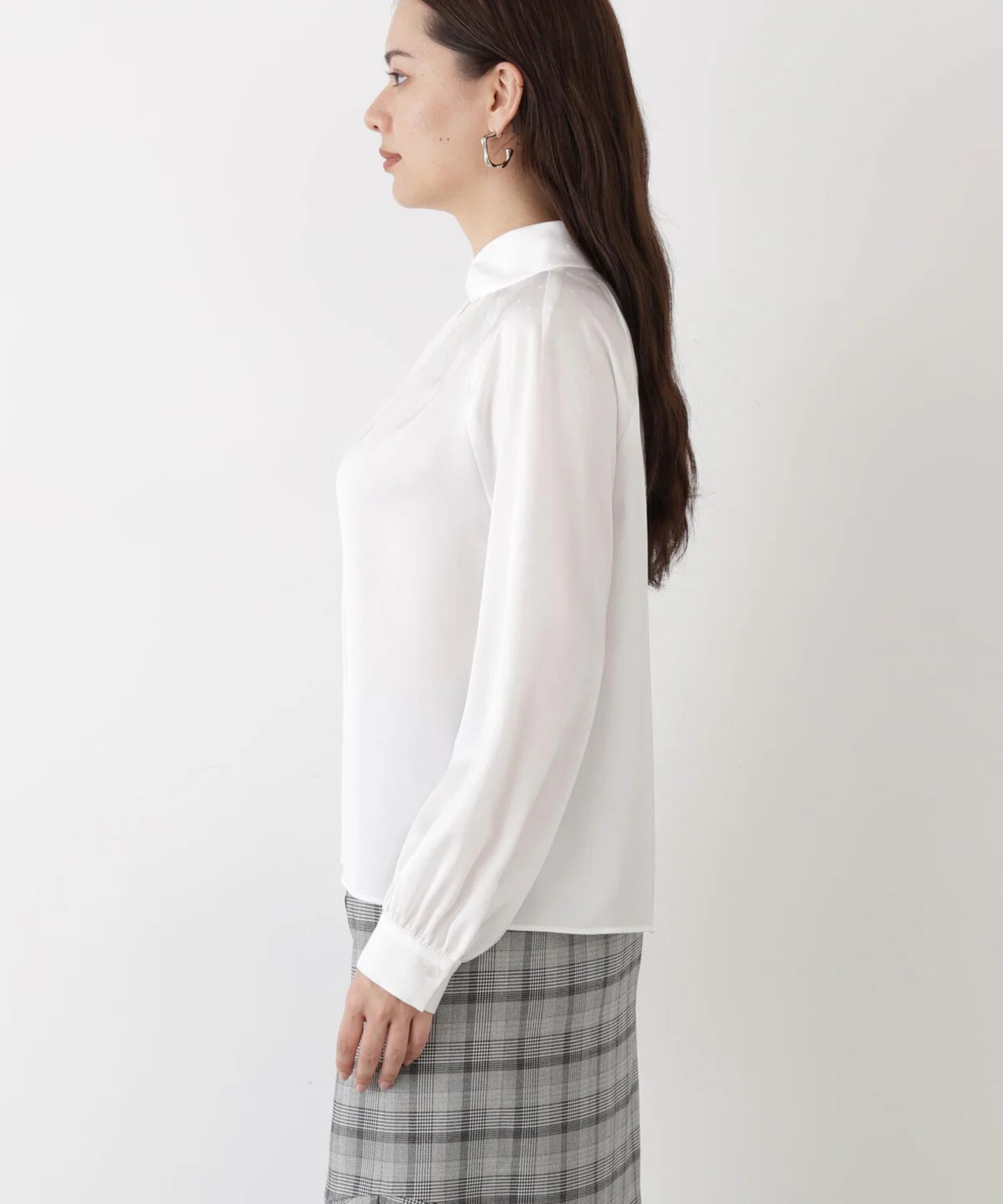 PINKY&DIANNE - ギャザーネックドットジャガードブラウス(ホワイト